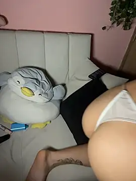 RosseMelody's Live XXX Chat