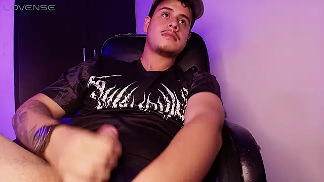 BjornSteel 即時 XXX 聊天