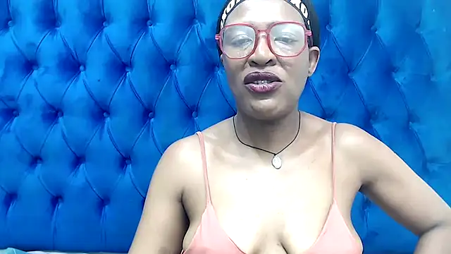 SpicyQueenxxxx Live XXX Chat