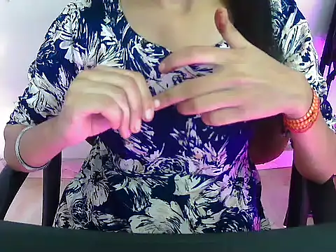 Hotsurbhi Chat XXX live