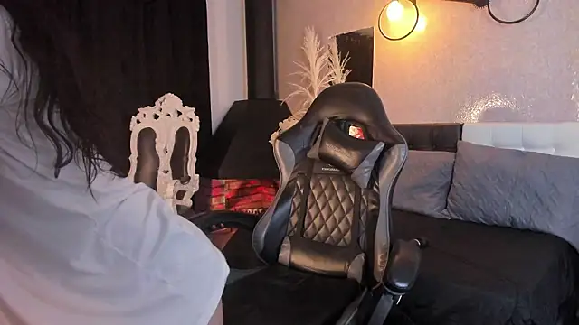 Vicky_Angeel: онлайн-секс-чат