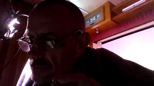 Chat XXX ao vivo de deepstroker42071