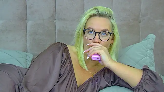 XXX chat uživo modela MariaNeumann