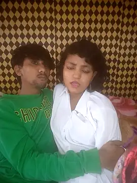 Freakingromance 现场XXX聊天