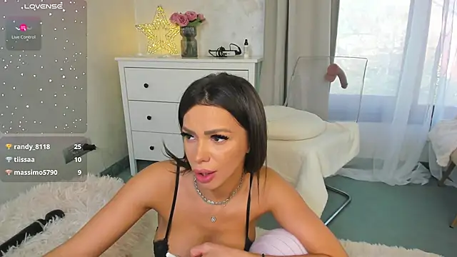 Selena_Reeves 即時 XXX 聊天