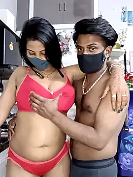 Best-Couple: διαδικτυακό σόου στην κάμερα