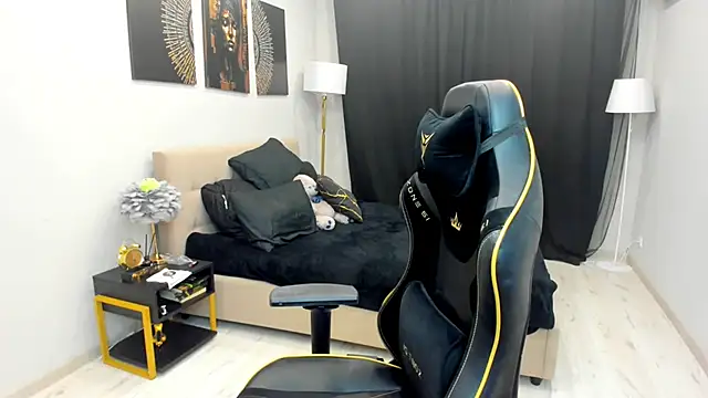 LindaSandy_1のライブXXXチャット