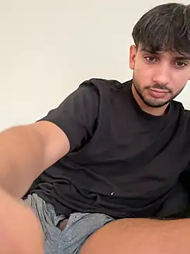 Gipsyboysteve Adlı Modelin Canlı XXX Sohbeti