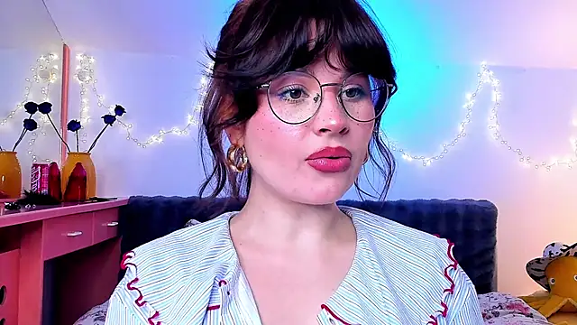 Me-Dea Chat XXX in diretta