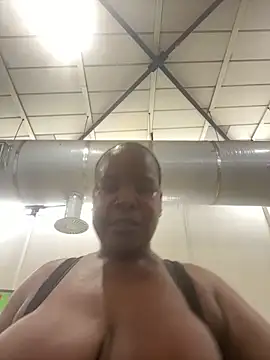 Chat +18 de SweetCandy84 ao vivo