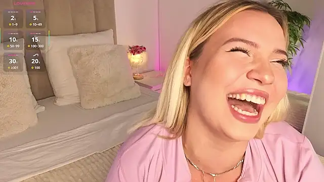 KilianaNoir live XXX chat