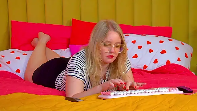 Chat XXX en directo de EmilyEvanse