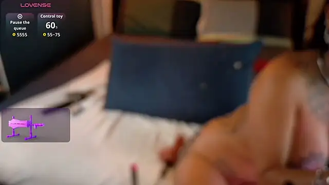 ReynaTatty Webcam show