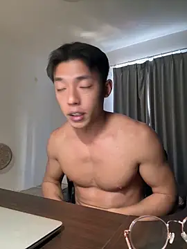 Yooo17 Adlı Modelin Canlı XXX Sohbeti