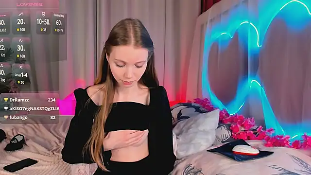 lada2k4 即時 XXX 聊天