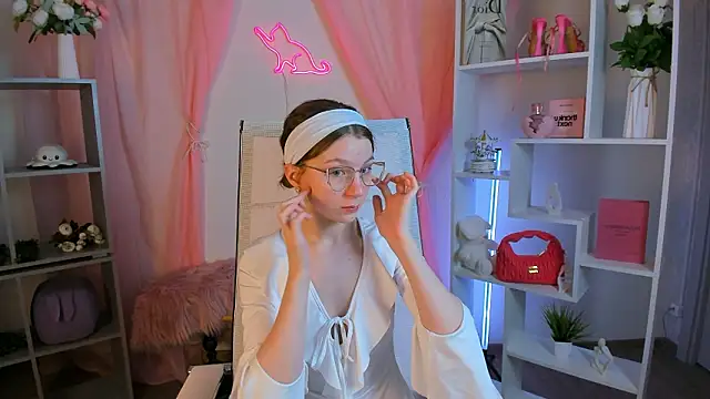 ElliFrankenweenie Chat XXX in diretta