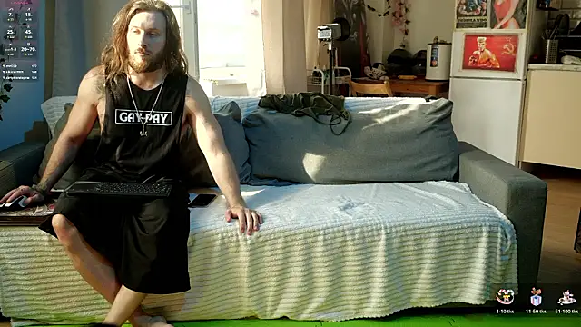 Show modela rusbigpaul na web-kameri