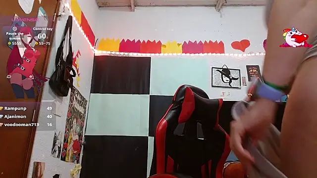 Saray_extrovert_のライブXXXチャット