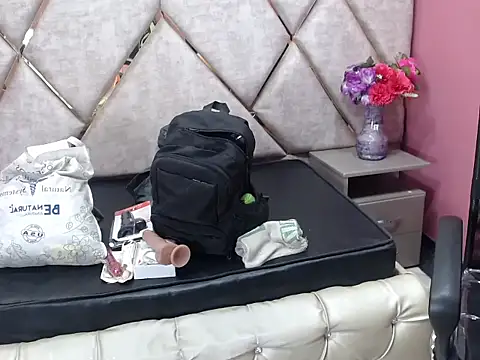 Sarah_Boobs_'s Live XXX Chat