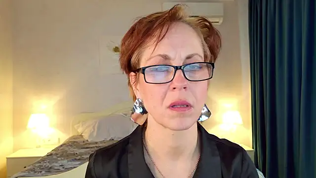 LioraWeissのライブXXXチャット