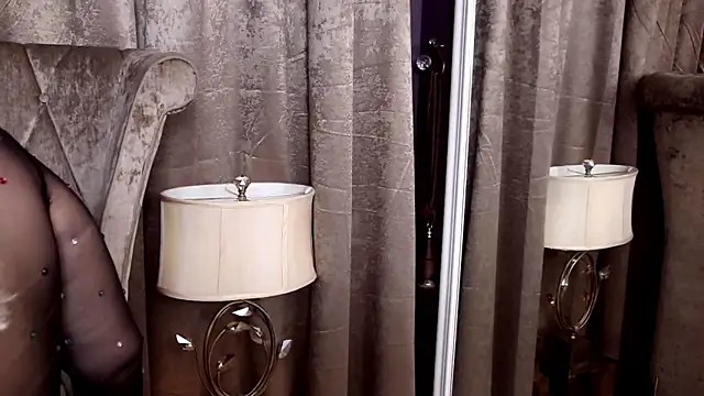 BustyGizelle's Live XXX Chat