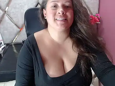 Czat XXX na żywo – Sarah_Boobs_