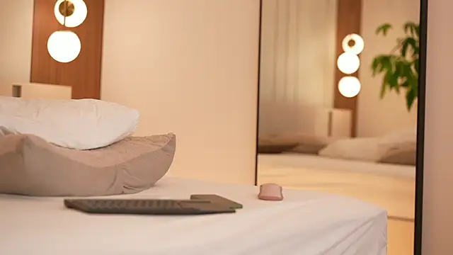 Chat +18 de DoviaClaire ao vivo