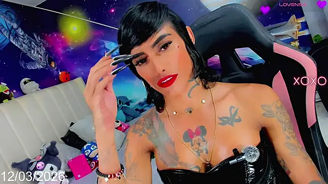 Chat XXX en directo de Nella_Dolls