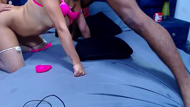 GroupNoLimits – Naživo XXX chat