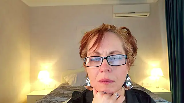 دردشة LioraWeiss الجنسية المباشرة