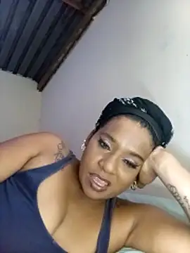 Chat +18 de MiZzCreator ao vivo