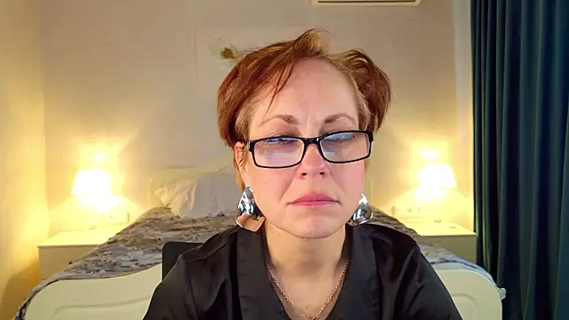 LioraWeiss' Live XXX Chat