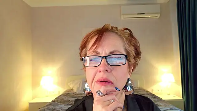 Chat XXX ao vivo de LioraWeiss