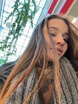 KishaMur Chat XXX in diretta