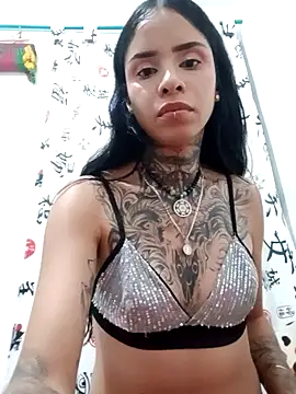 Chat +18 de cristal__ks ao vivo