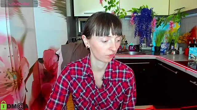 TayanaJons Adlı Modelin Canlı XXX Sohbeti