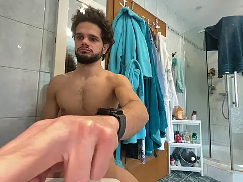 youngboyformommy24 Webcam-Show