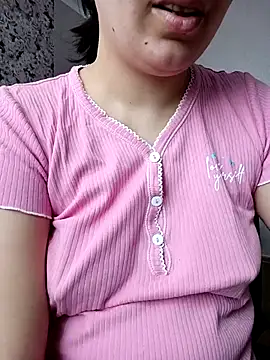 Show modela Emi_hot1 na web-kameri