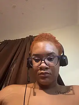 Chat XXX en directo de nickytheehawtie