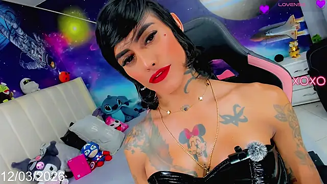 Chat +18 de Nella_Dolls ao vivo