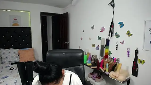 mature_bigboobs10 Adlı Modelin Canlı XXX Sohbeti