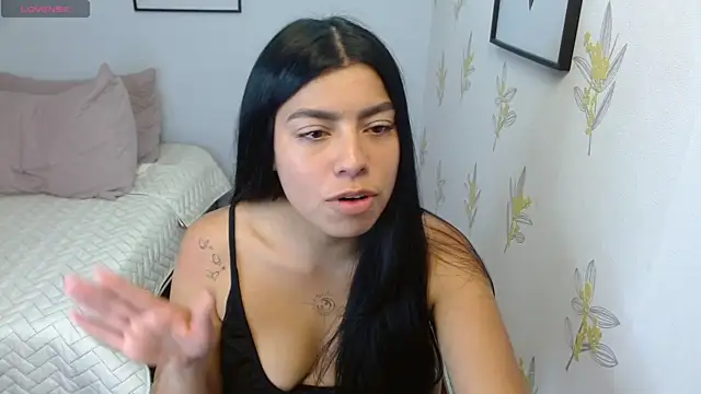 Laia_white's Live XXX Chat