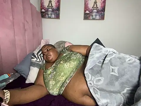 MissLola27's Live XXX Chat