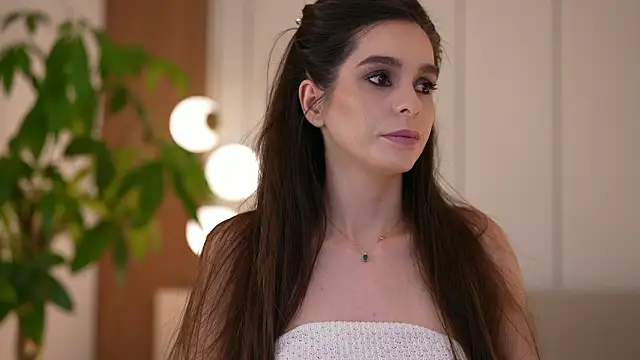 DoviaClaire: онлайн-секс-чат