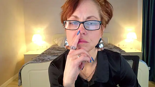 Chat +18 de LioraWeiss ao vivo