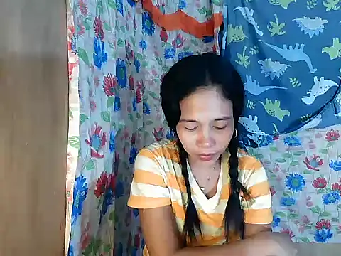 PinaySkinnyGirl's Live XXX Chat