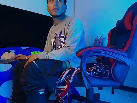 Thonixxx_mr Adlı Modelin Canlı XXX Sohbeti