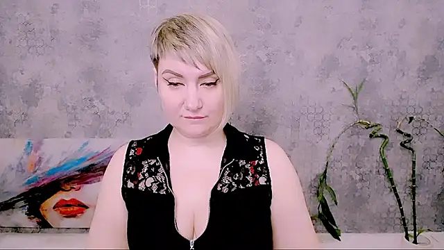 Djullia Adlı Modelin Canlı XXX Sohbeti