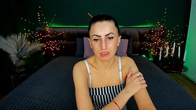 Rebecca_Diamond's Live XXX Chat