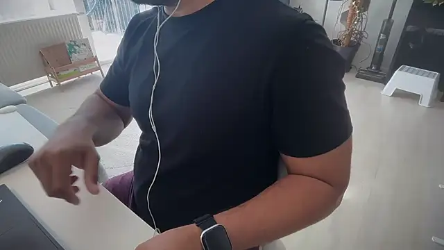 Chat +18 de justonce2 ao vivo